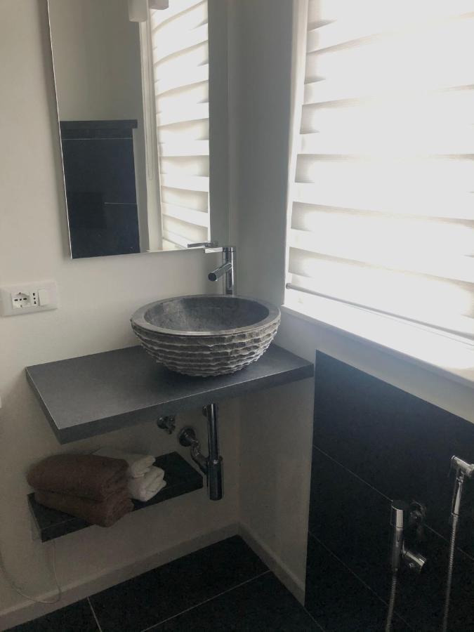 Blaxej, Nel Cuore Di Verona, Moderno Ed Elegante, 4 Posti Letto, Wi-Fi, Self Check In Apartment Екстериор снимка