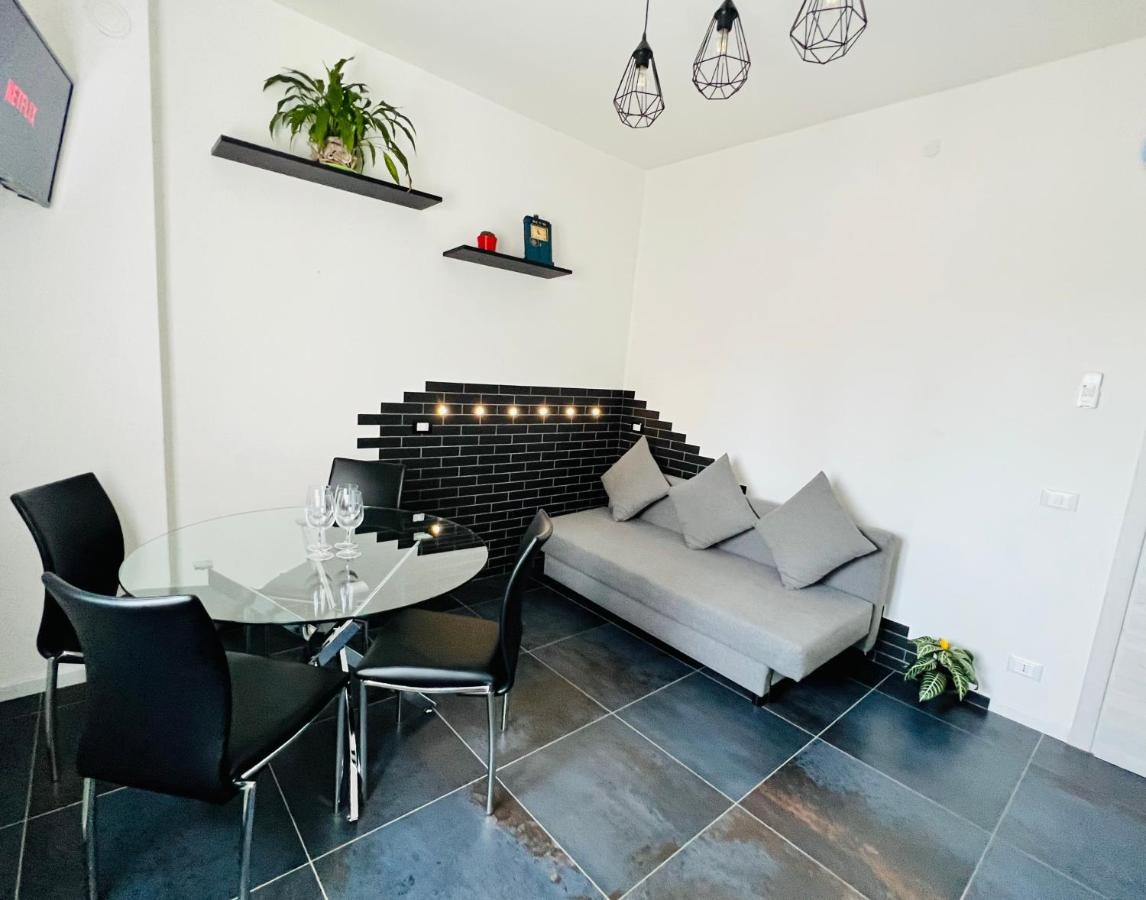 Blaxej, Nel Cuore Di Verona, Moderno Ed Elegante, 4 Posti Letto, Wi-Fi, Self Check In Apartment Екстериор снимка