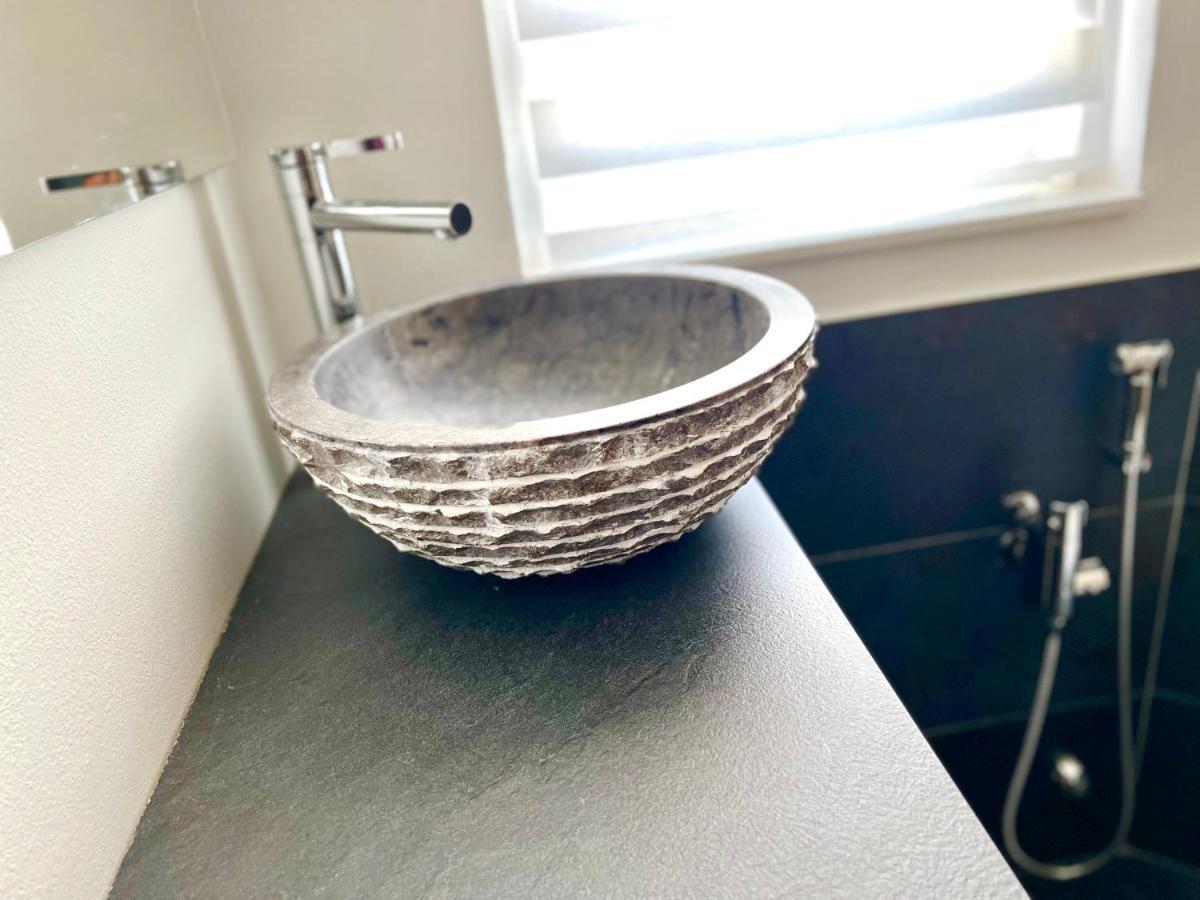 Blaxej, Nel Cuore Di Verona, Moderno Ed Elegante, 4 Posti Letto, Wi-Fi, Self Check In Apartment Екстериор снимка
